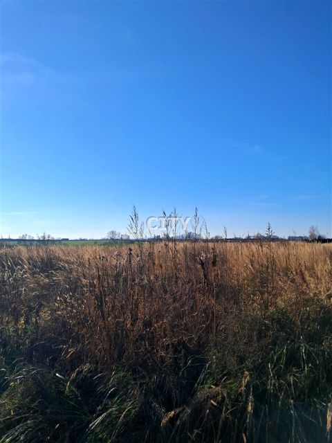 Ogrodzona działka sprzedam