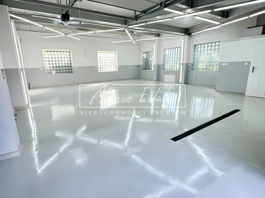 Budynek użytkowy Warszawa