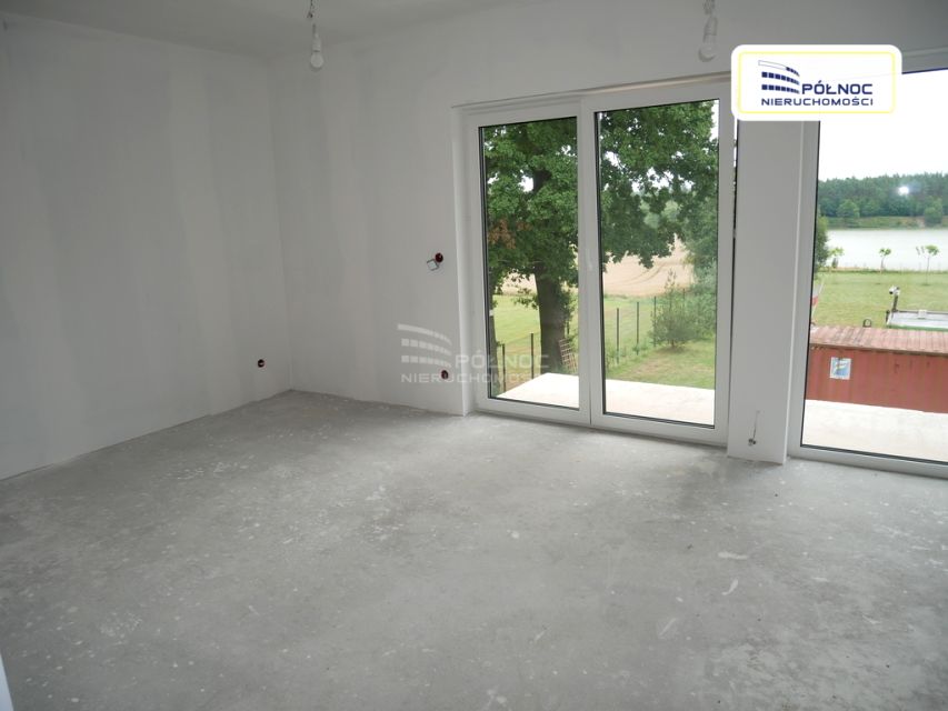 Mieszkanie dom wielorodzinny nad jeziorem