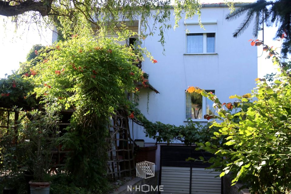 Dom Księginice sprzedaż