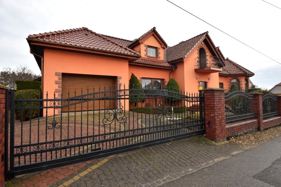 Dom Ostrowiec Świętokrzyski