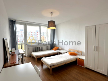 Mieszkanie blok mieszkalny nad jeziorem