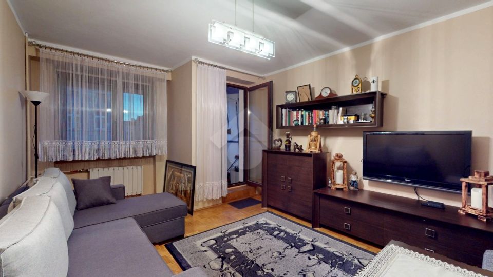 Mieszkanie blok mieszkalny nad rzeką