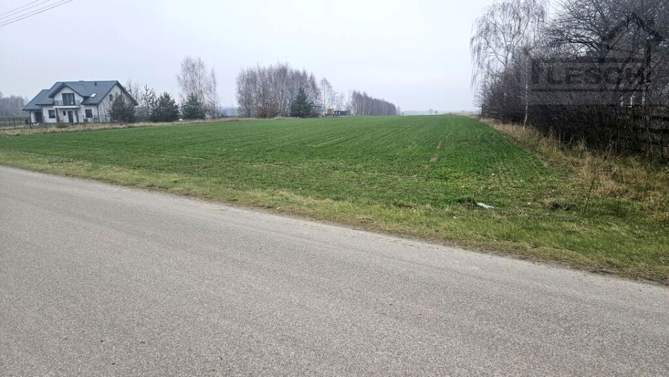 Działka budowlana Parole