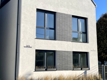 Mieszkanie dom wielorodzinny nad jeziorem