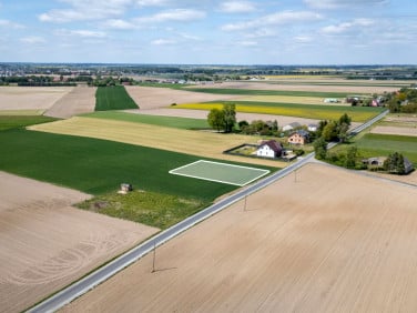 Działka nad jeziorem