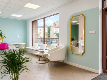 Budynek użytkowy Warszawa