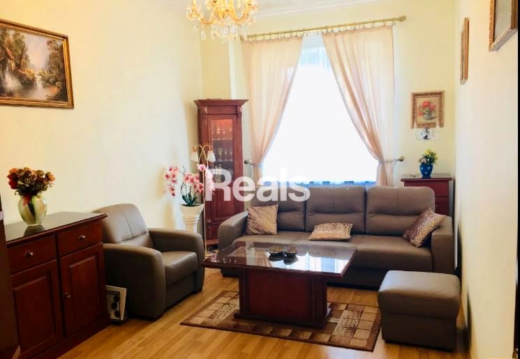 Mieszkanie blok mieszkalny Warszawa