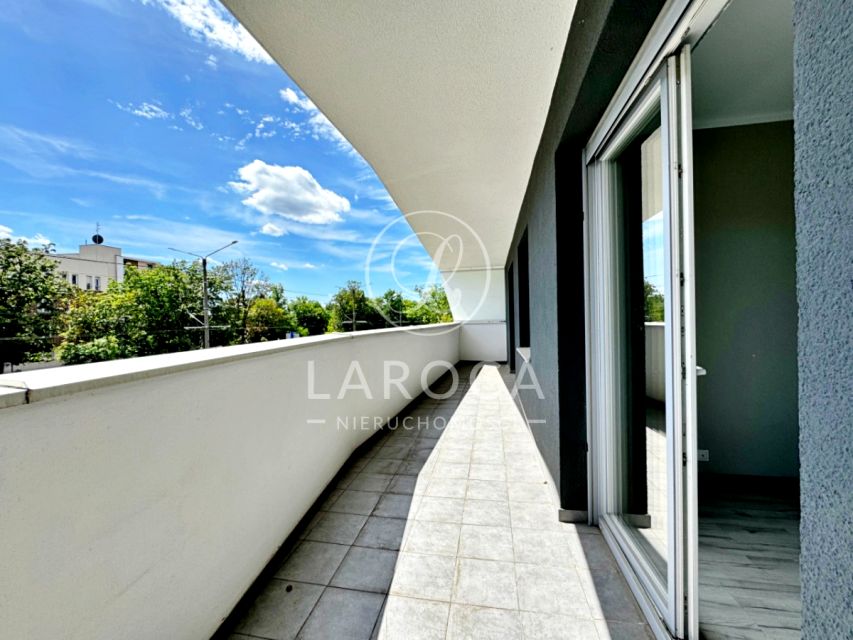 Mieszkanie blok mieszkalny przy lesie