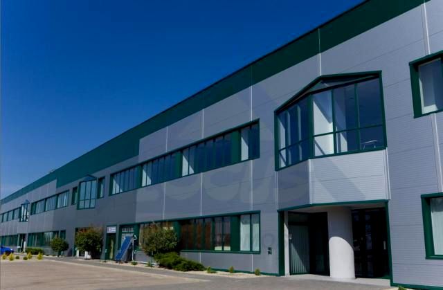 Budynek użytkowy Warszawa