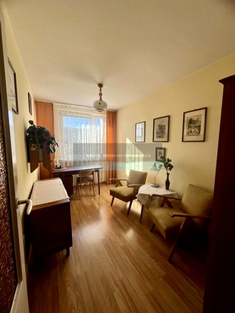 Mieszkanie blok mieszkalny Warszawa