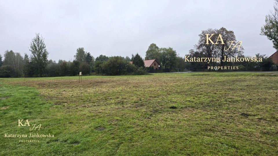 Działka budowlana Luboradów