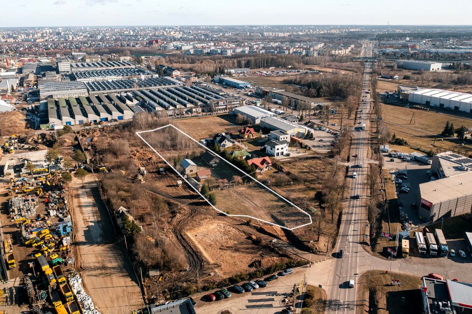 Działka usługowa sprzedam