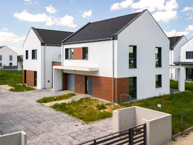 Dom długołęka, szczodre