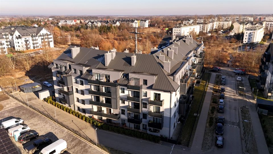 Mieszkanie blok mieszkalny nad rzeką