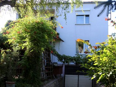 Dom trzebnica , księginice