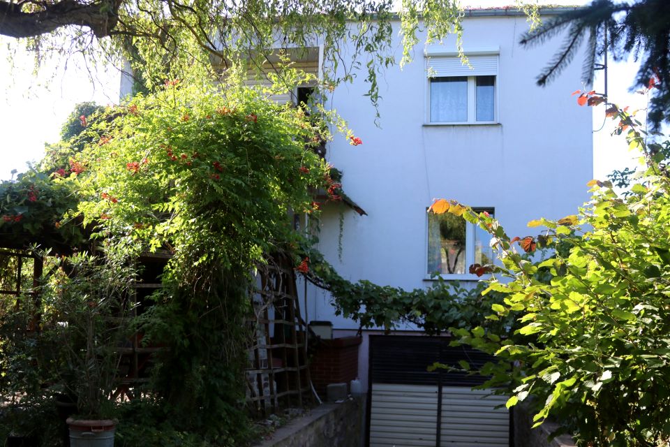 Dom trzebnica , księginice