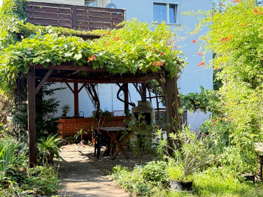 Dom trzebnica , księginice sprzedaż