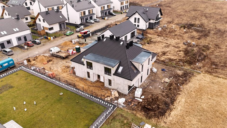 Dom czernica, wojnowice