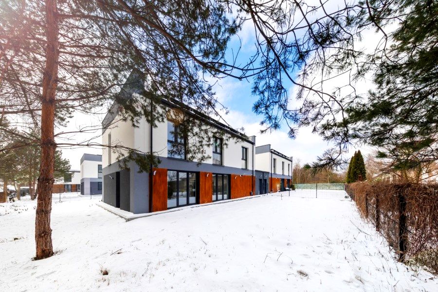 Dom Henryków-Urocze