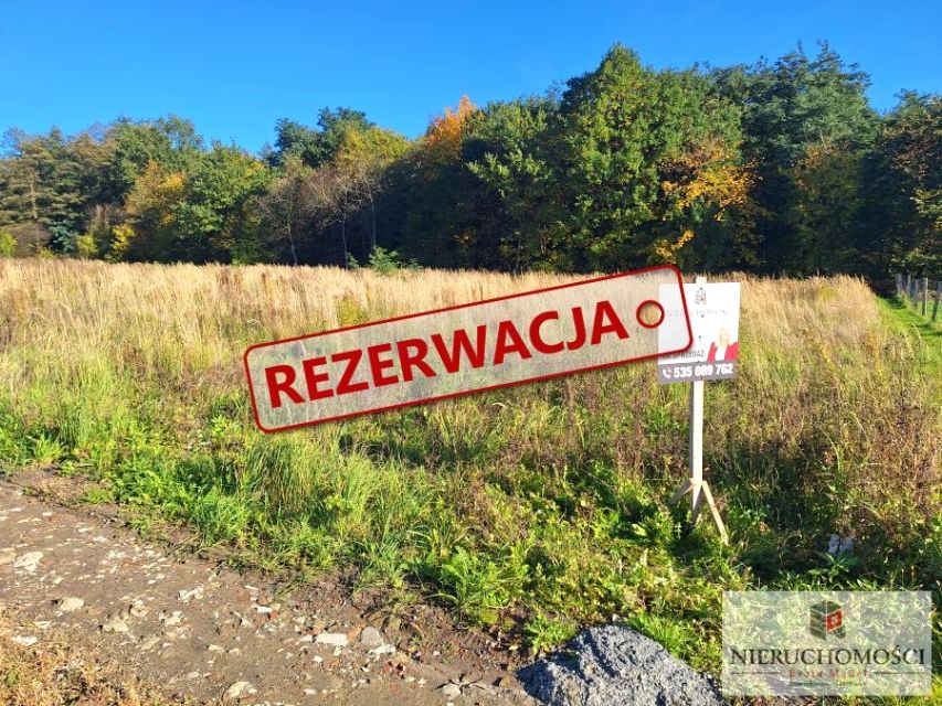 Pusta działka Pawęzów