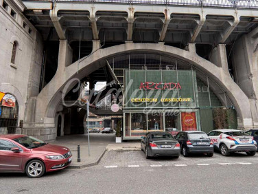 Budynek użytkowy Warszawa