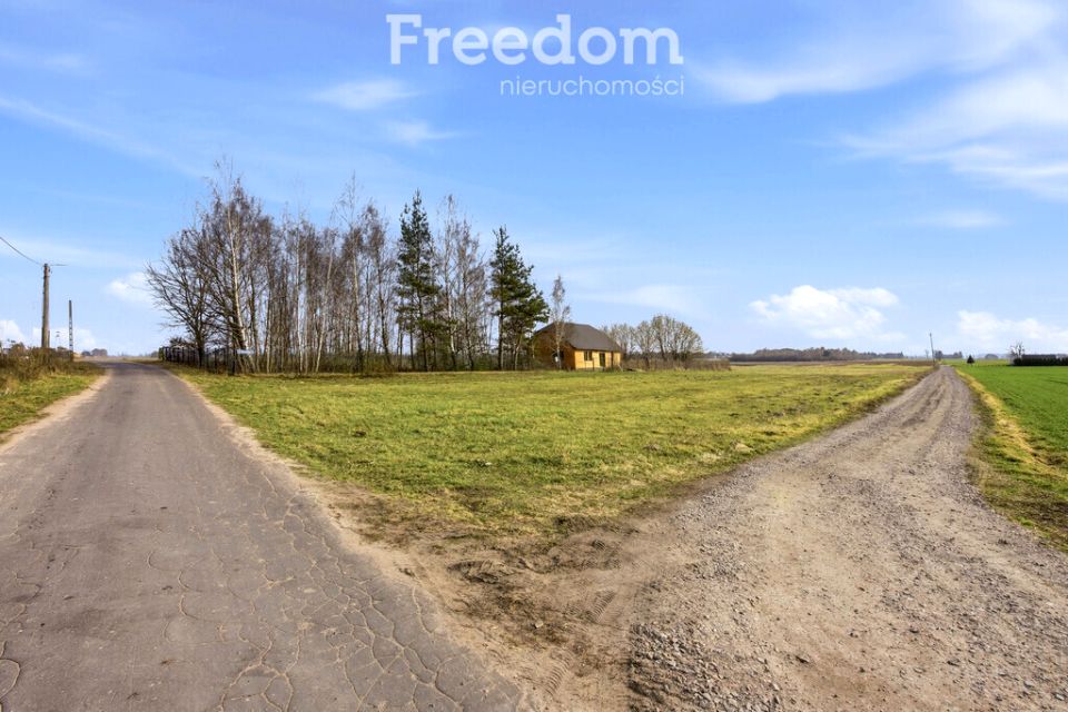 Działka Podkampinos