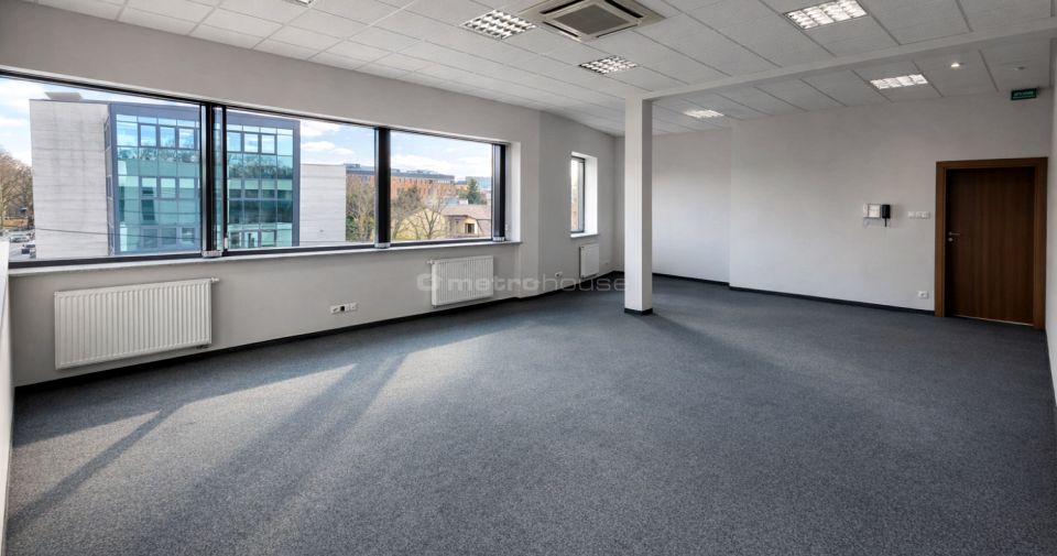 Budynek użytkowy Warszawa