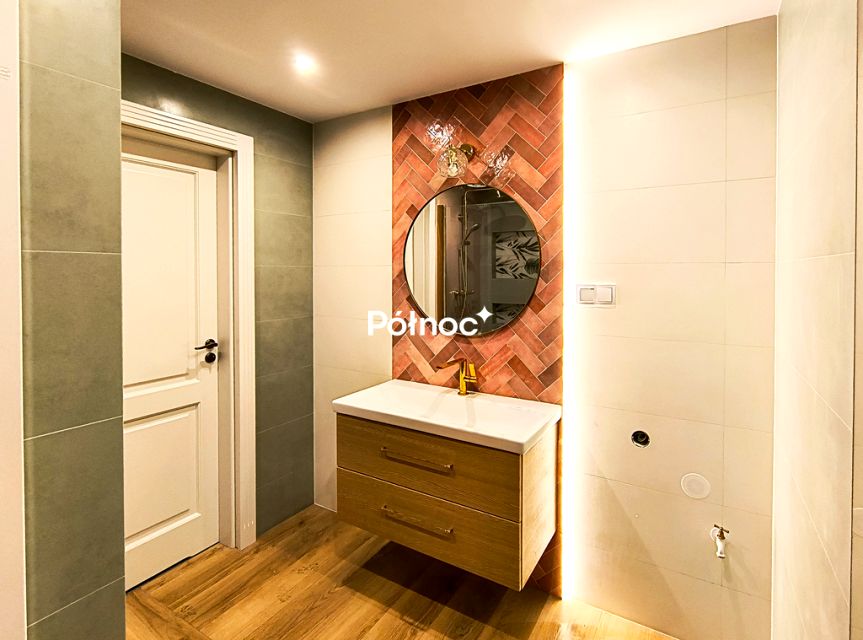 Mieszkanie blok mieszkalny sprzedaż