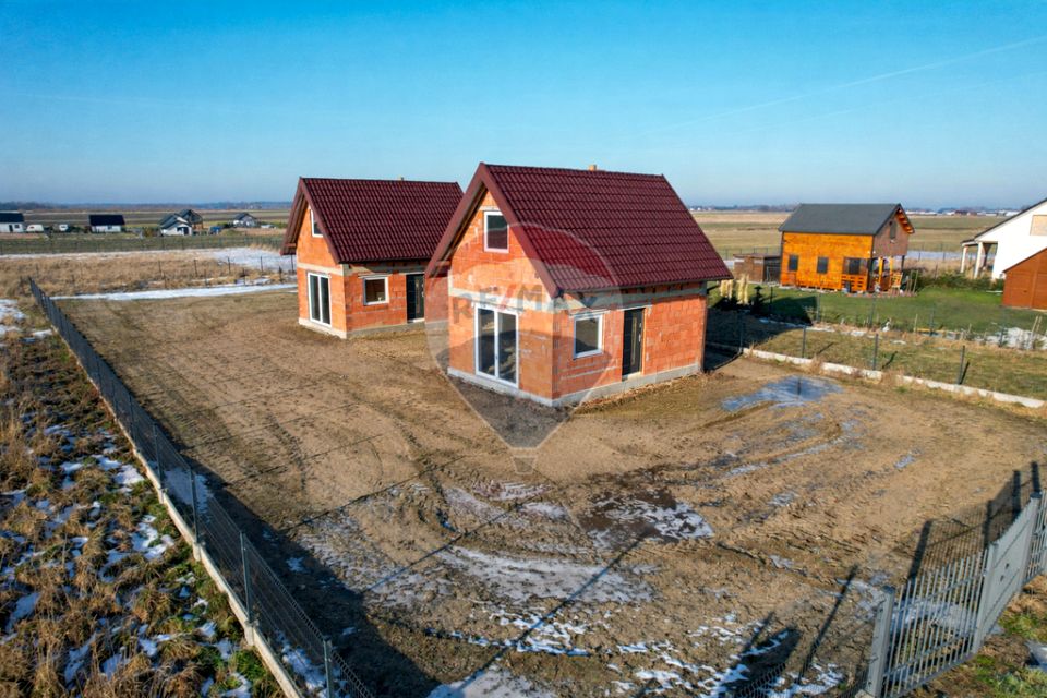 Ogrodzona działka Śmiechów
