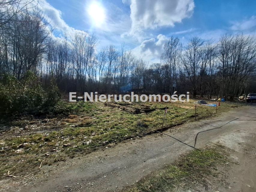 Pusta działka Szczyglice