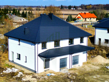 Dom Jaktorów-Kolonia