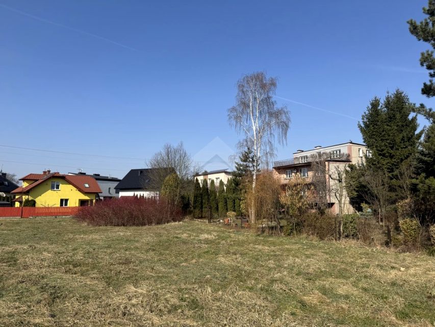 Ogrodzona działka sprzedam