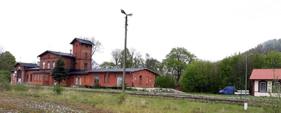 Lokal Szczytna wynajem