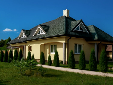 Dom Jedlnia-Letnisko