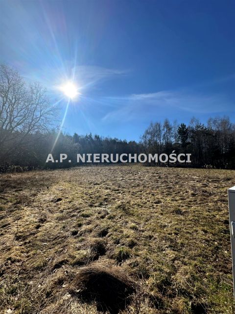 Zabudowana działka Łazany