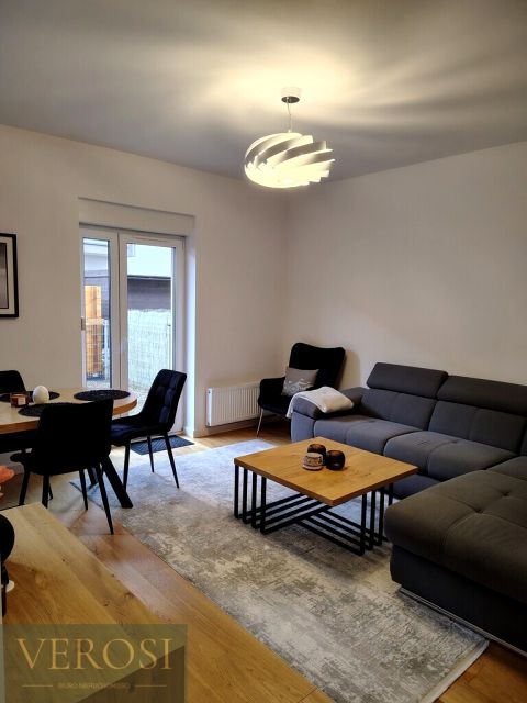 Mieszkanie blok mieszkalny nad rzeką