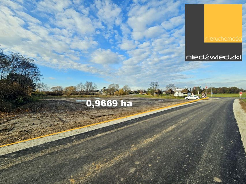 Działka usługowa Borzykowo