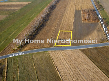Pusta działka Lubojna