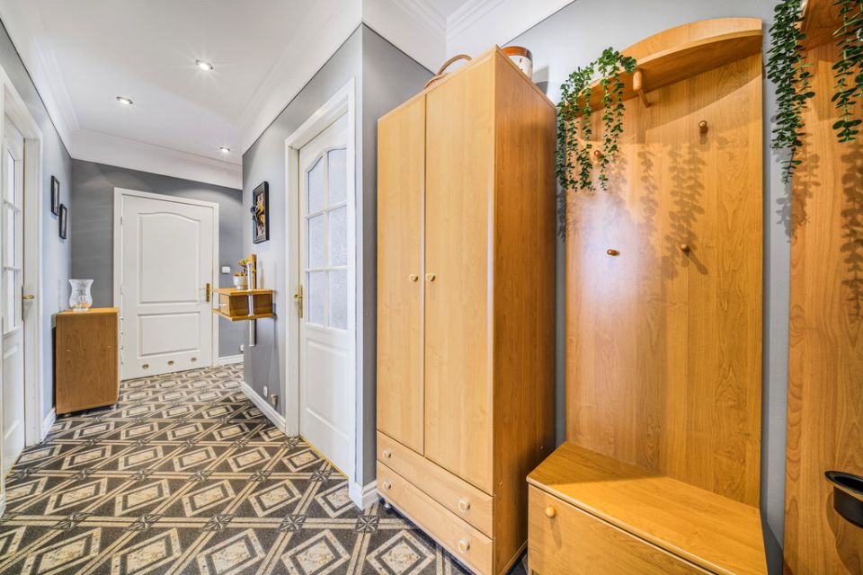 Mieszkanie blok mieszkalny przy lesie