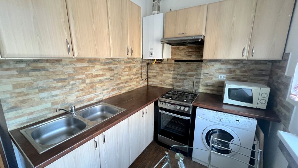 Mieszkanie blok mieszkalny przy lesie