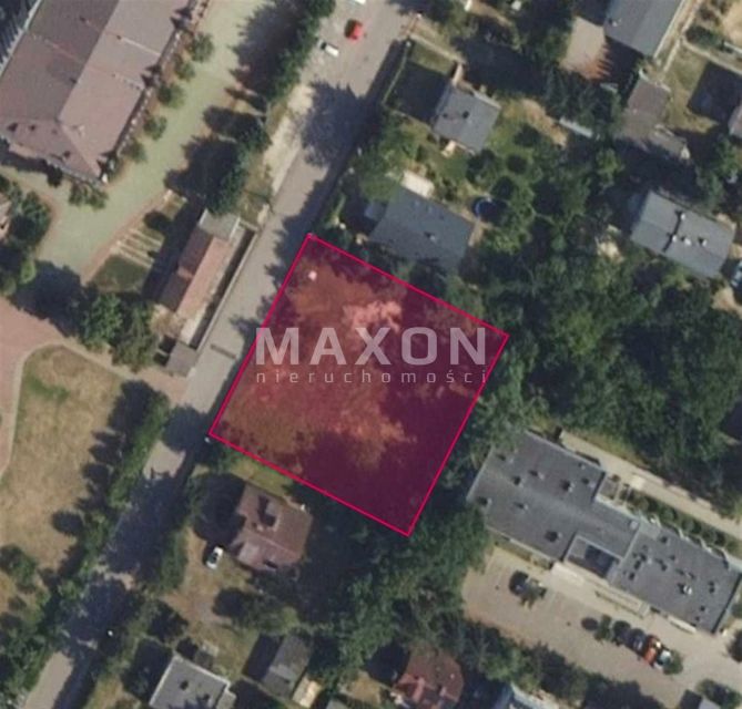 Działka usługowa Łomianki