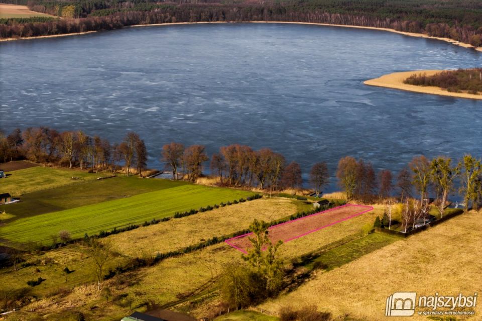 Działka rolna Strzeszów