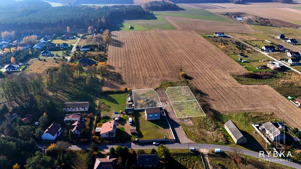 Działka przy lesie
