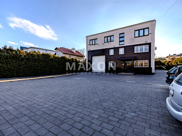 Budynek użytkowy Warszawa