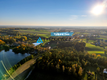 Działka nad jeziorem