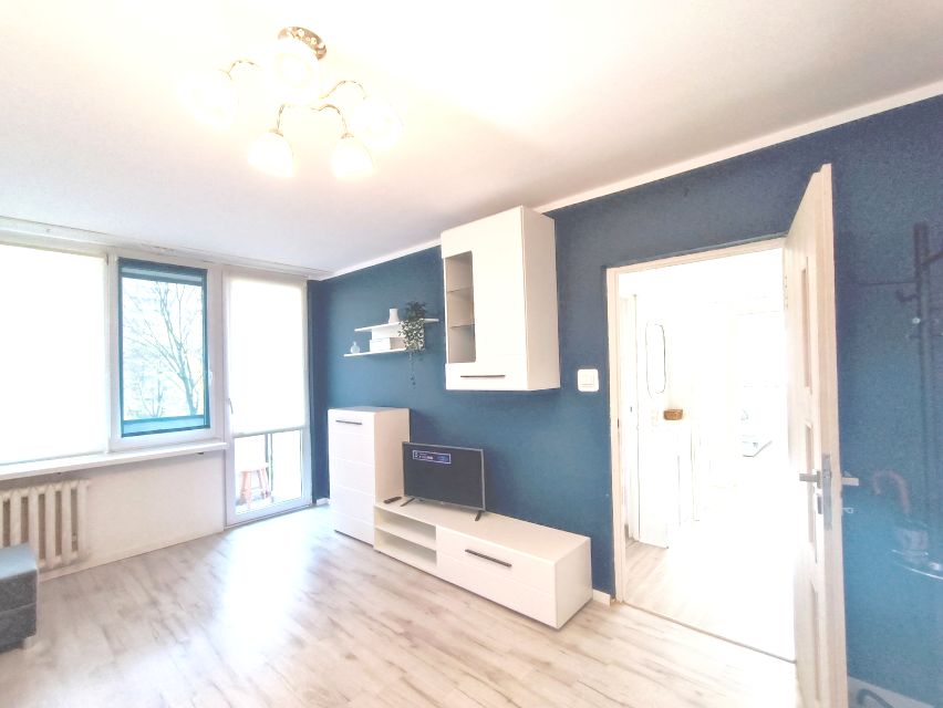 Mieszkanie blok mieszkalny przy lesie