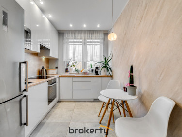 Mieszkanie blok mieszkalny Wrocław