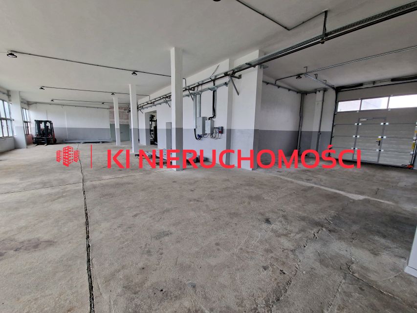 Budynek użytkowy Police