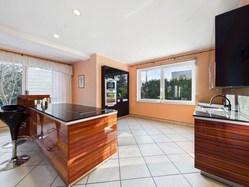 Dom Bobrowniki sprzedaż